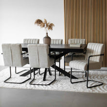 Laden Sie das Bild in den Galerie-Viewer, Kick Esszimmerstuhl Isa - Dunkelgrau