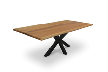 Laden Sie das Bild in den Galerie-Viewer, Couchtisch Eiche Massivholz mit Baumkante