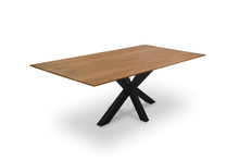 Laden Sie das Bild in den Galerie-Viewer, Couchtisch Eiche Massivholz mit Schweizer Kante