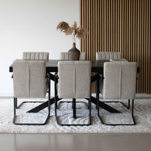 Laden Sie das Bild in den Galerie-Viewer, Kick Esszimmerstuhl Isa - Beige