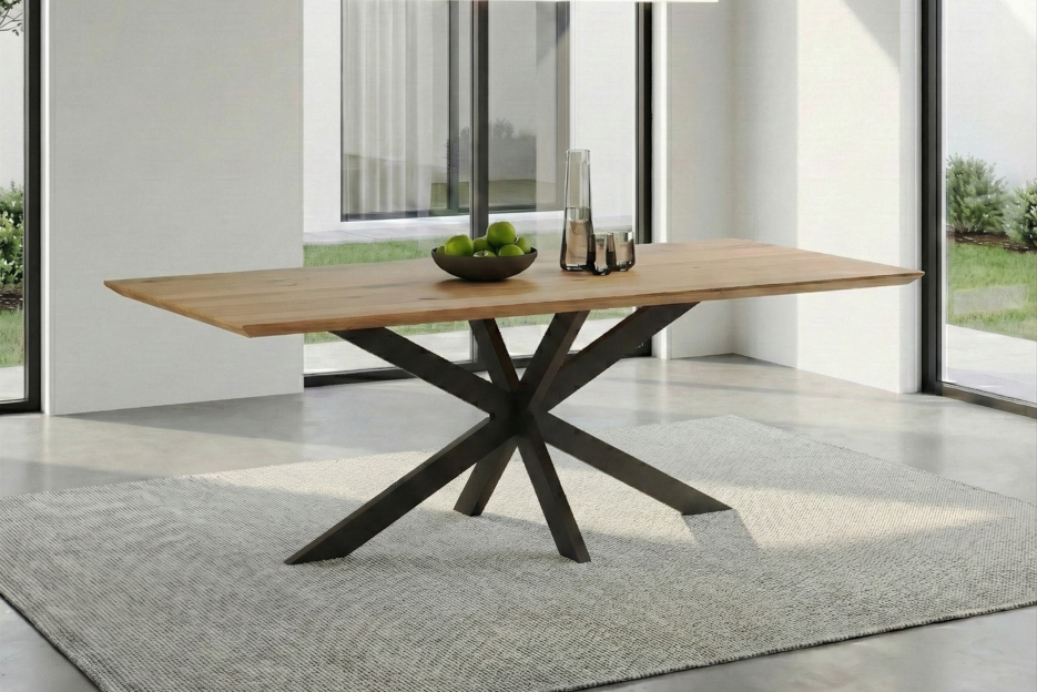 Esstisch Eiche Massivholz mit Schweizer Kante