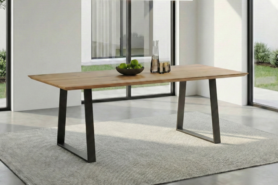 Esstisch Eiche Massivholz mit Schweizer Kante