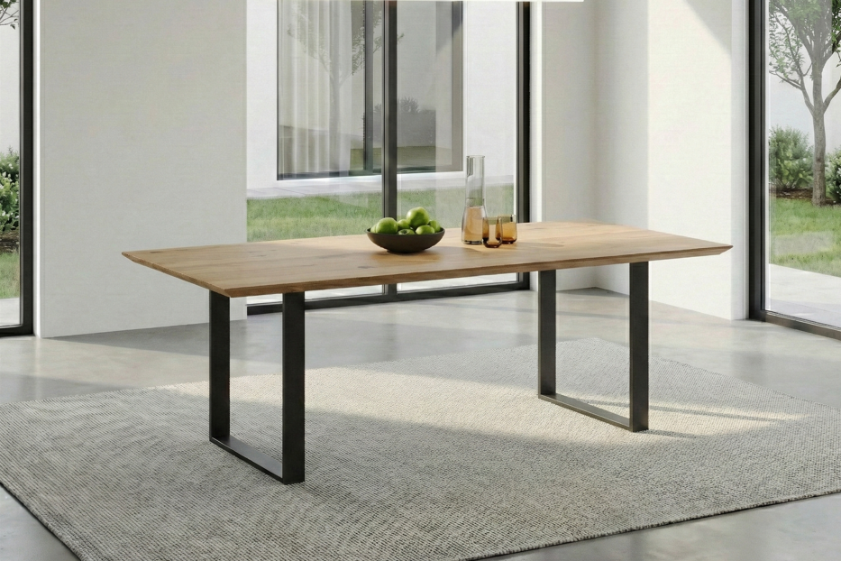 Esstisch Eiche Massivholz mit Schweizer Kante